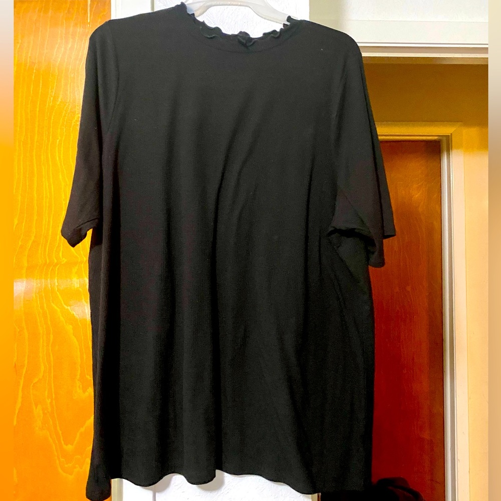 EUC Torrid black top size 5 - Picture 1 of 4